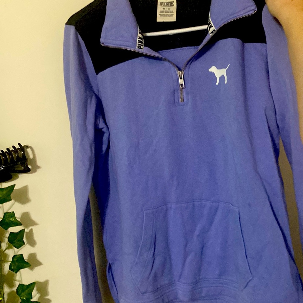 Selling PINK light sweatshirt